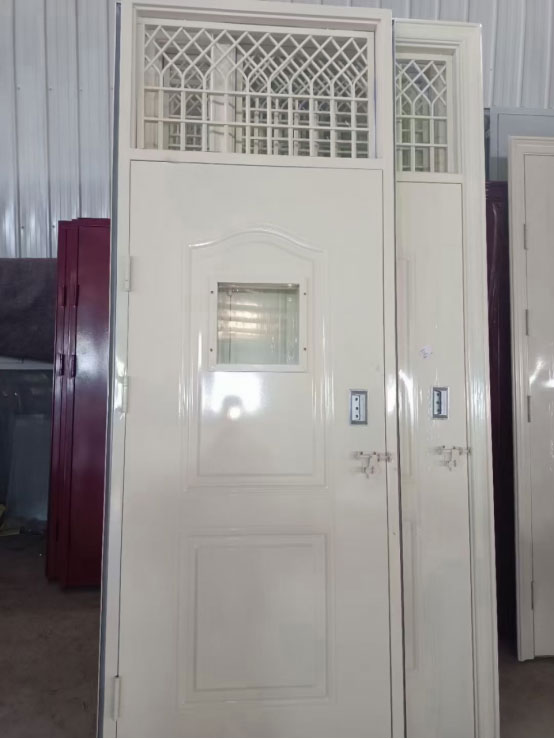 府谷学校教室门