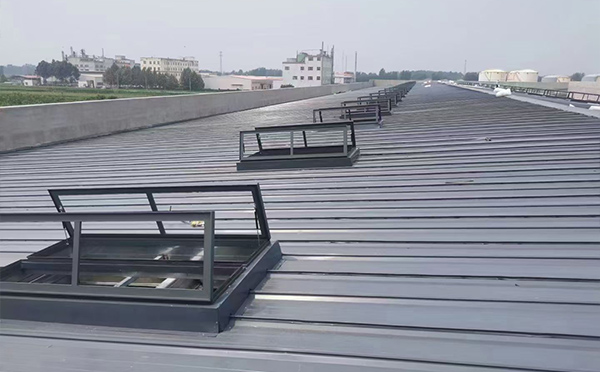 某中学室内体育馆府谷排烟窗改造项目